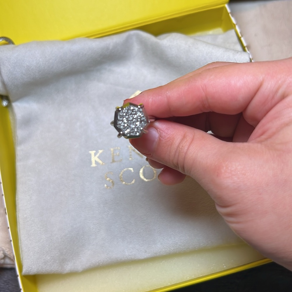 Kendra Scott Drusy Ring - Picture 2 of 3